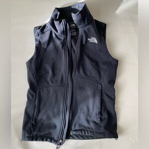XS Black The North Face Vest